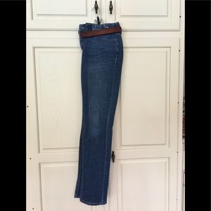 Levi 525 Denim jeans. Women’s 6. Straight leg